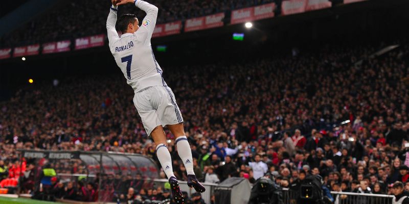 Những thông tin quan trọng về Ronaldo và những lần Ronaldo ăn mừng